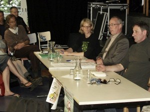 Jörn Richters (2.v.r.):  "Es gibt keine Verhandlungen mit der Groth-Gruppe"