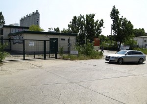 Nicht verkauft: Gelände östlich der Brücke