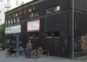 Durch heranrückende Neubauten gefährdet:  Jugendfarm Moritzhof